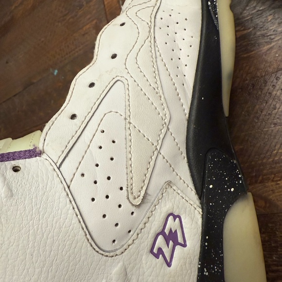 Jordan Jumpman MVP in the Summit White/Black Raspberry 3Y - Picture 5 of 15